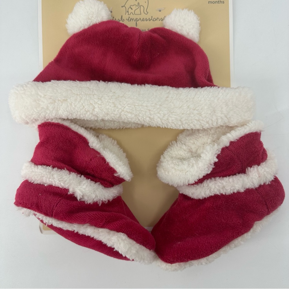 First Impressions Baby Red Holiday Hat and Booties Set Size 6-12 Months New - Picture 2 of 8